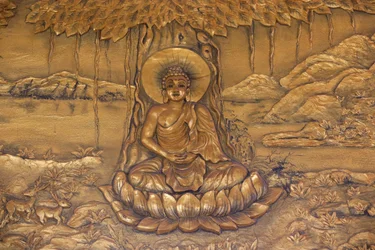 Chua Thiep Long buddhistická pagoda. Buddha Šákjamuni sedí v meditační pozici. Thay Ninh. Vietnam