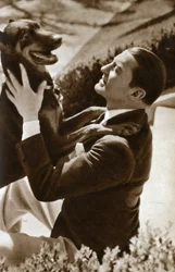 Clive Brook , anglický herec, 1933