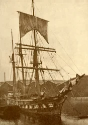 Cutty Sark, slavný starý čínský střihač, který překonal všechny rychlostní rekordy v sedmdesátých a osmdesátých letech