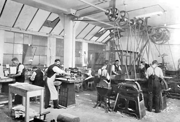 Dalziel Foundry Limited. - Prostory Earl Street. Finišery a různé dokončovací závody, 1909.