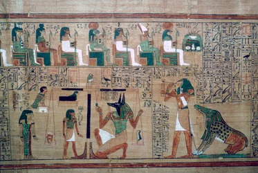 Egyptský papyrus s vyobrazením „tížení srdce“