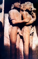 Erotická socha, hinduistický chrám, Khajuraho, Indie, 950 - 1050