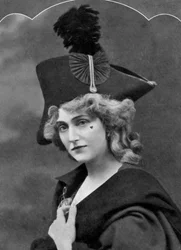 Evelyn DAlroy , herečka, 1911-1912