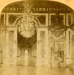 Galerie zrcadel, Versailles, Francie, konec 19. století.