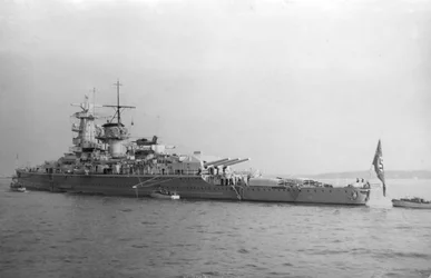 Německá kapesní bitevní loď Admiral Graf Spee, 1937