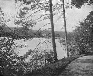 Green Island, Lake George, stát New York, USA, c1900.