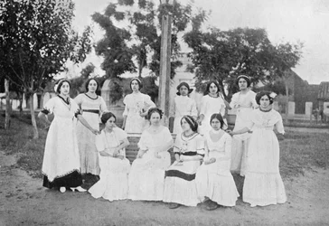 Skupina paraguayských žen, Carapegua, Paraguay, 1911