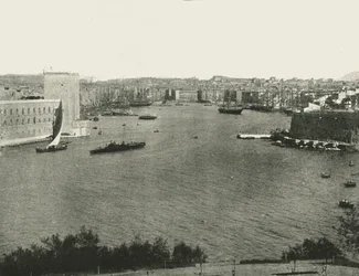 Pohled na přístav, Marseille, Francie, 1895.