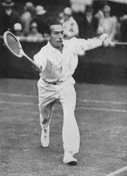 Henri Cochet, nejrychlejší hráč své doby, Wimbledon, 1927