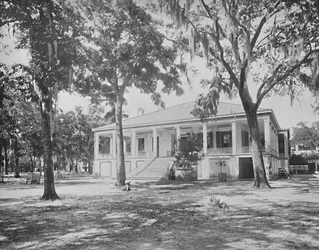 Domov Jeffersona Davise, Beauvoir, Louisiana, c1897.