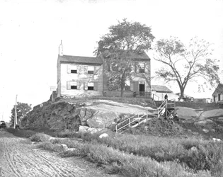 Dům Edgara Allena Poea, Ravenswood, Long Island, stát New York, USA, c1900.
