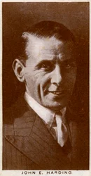 John E Harding, britský boxerský manažer a dohazovač, 1938