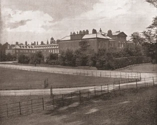 Kensingtonský palác, Londýn, 1894.