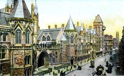 Law Courts, Londýn, 20. století