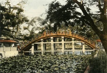 Le Pont Sumiyoshi A Osaka, Sumiyoshi Bridge in Osaka, 1900.