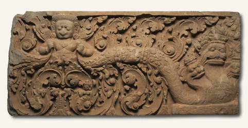 Překlad s Garudou, 875-925.