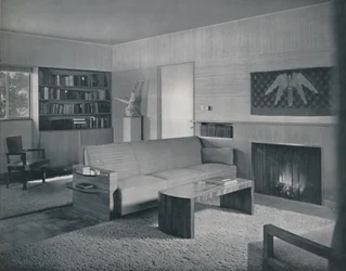 Obývací pokoj navržený Honor Easton a Alyne Whalen v domě v Los Angeles, 1942