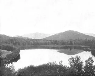 Mirror Lake, Adirondacks, stát New York, USA, c1900.