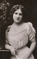 Slečna Edna May, 1878-1948, c1930.