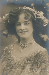 Slečna Gertie Millar, 1879-952, c1930.