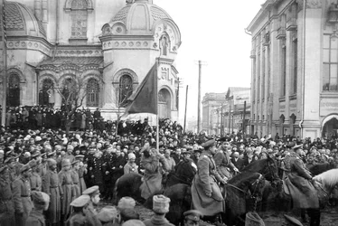 Obsazení Charkova dobrovolnickou armádou generála Děnikina, ruská občanská válka, 1918