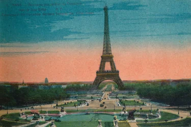 Panorama Jardins du Trocadéro a Eiffelova věž, Paříž, c1920