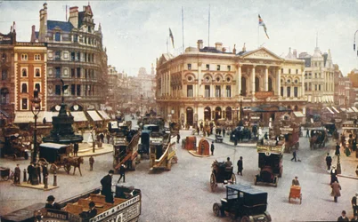 Piccadilly Circus, Londýn, c1910.
