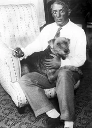 Portrét Pabla Ruize PICASSA (1881-1973), španělského malíře (černobílá fotografie)
