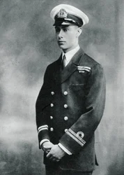 Princ Albert v uniformě poručíka v Royal Navy, 1918