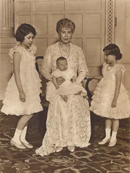 Queen Mary-Grandmother, Sandringham, leden 1936 1937