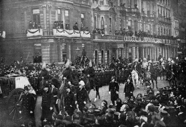 Pohřební průvod královny Viktorie procházející Londýnem, 1901