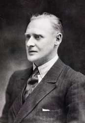 R J Mitchell, anglický letecký konstruktér, c 1933
