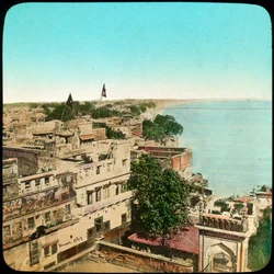 Řeka Ganga z mešity Aurangzeb, Benares, Indie, konec 19. nebo začátek 20. století