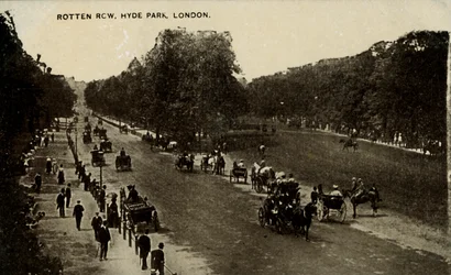 Rotten Row, Hyde Park, Londýn, konec 19.-začátek 20. století.