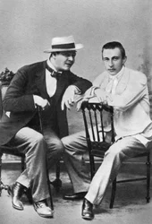 Ruský operní pěvec Feodor Chaliapin se skladatelem a klavíristou Sergejem Rachmaninovem, c1890