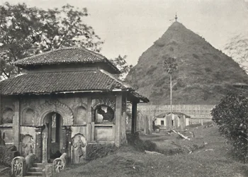 Ruwanweli Dagoba v Anuradhapura. Východní strana, 1926