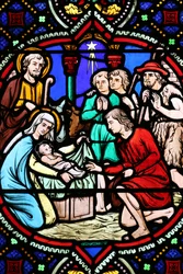 Kostel Nejsvětějšího srdce. Vitráž. Narození Páně. Adoration of the Shepherds, 20160604, Moulins, Francie