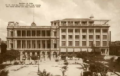 Santiago de Cuba – společnost San Carlos a hotel Casa Granda, c1920.