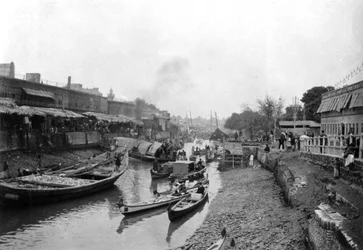 Scéna z Whitely Bridge, Ashar, Irák, 1917-1919