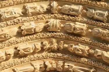 Sochy. Katedrála svatého Štěpána, Bourges, Francie