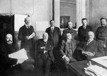 Někteří z vůdců ruské revoluce, 1917, kolem roku 1920