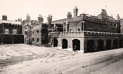 St James Palace, Londýn, 20. století