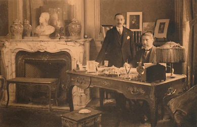 Zaměstnanci na kubánském velvyslanectví v Bruselu, Belgie, 1927.