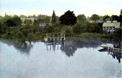 Západ slunce na Temži, Caversham, Berkshire, 20. století