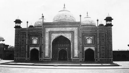 Mešita Tádž Mahal nebo mešita, Agra, Indie, 1916-1917