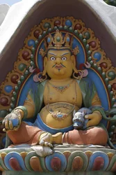 Chrám tisíce Buddhů. Sbor Dashang Kagyu Ling. Božstvo. Dzambala: Buddha bohatství, La Boulaye, Francie
