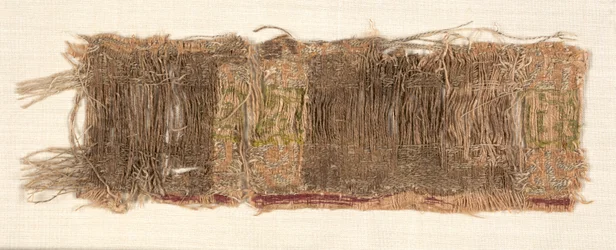 Textilní fragment, 13. století.