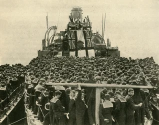 Arcibiskup z Yorku navštěvuje britské námořníky Royal Navy, první světová válka, 1914, c1920.