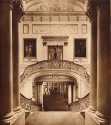 Velké schodiště v Buckinghamském paláci, 1935