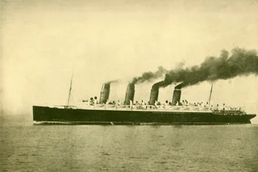 Mauretania společnosti Cunard Line, 30 696 tun, kolem roku 1930